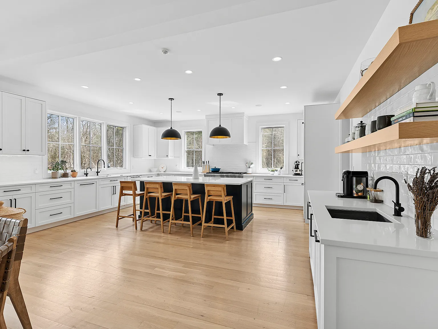 Stylish Westhampton Summer Rental — Photo 3
