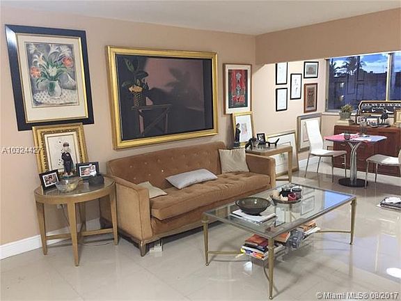 4th image of 750 NW 43rd Ave APT 205