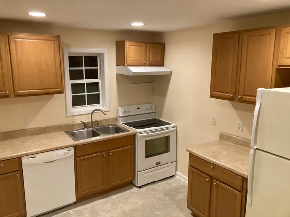 238 N Crestwood Dr #1, Wilmington, NC 28405