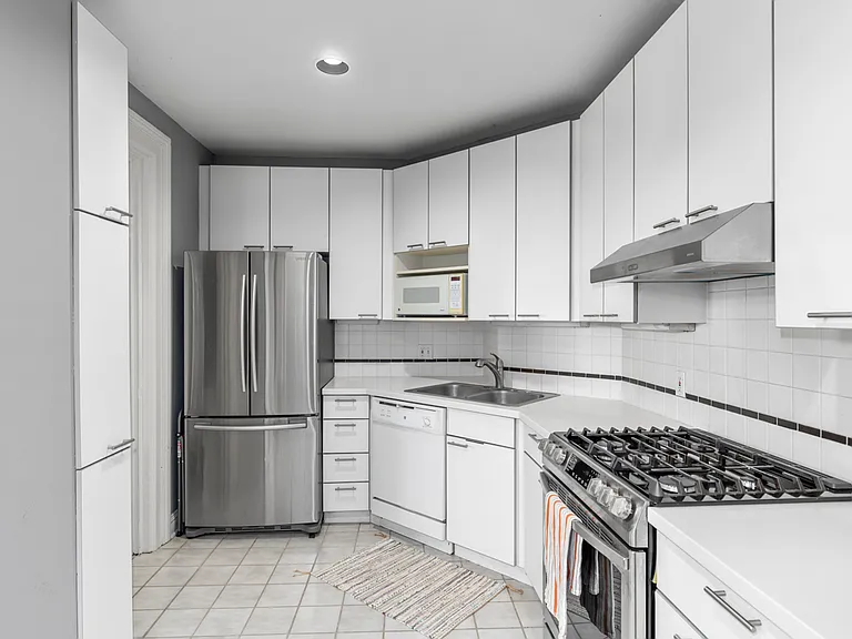 214 Fountain St NE #1 — Photo 10