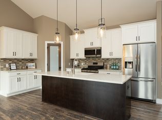 9170 187th St W, Lakeville, MN 55044