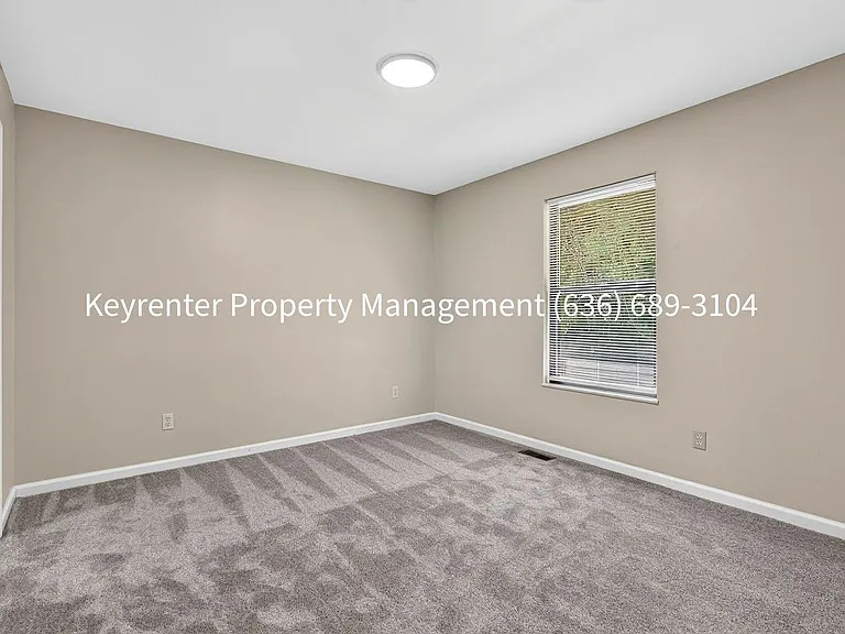 419 Omar Ct — Photo 22