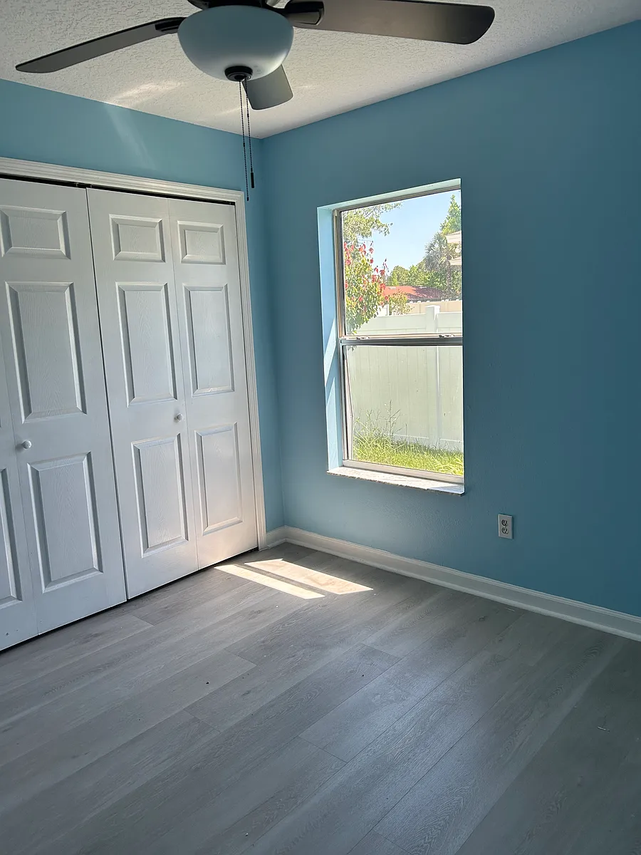 Building Photo - 31 Pine Grove Dr #B
