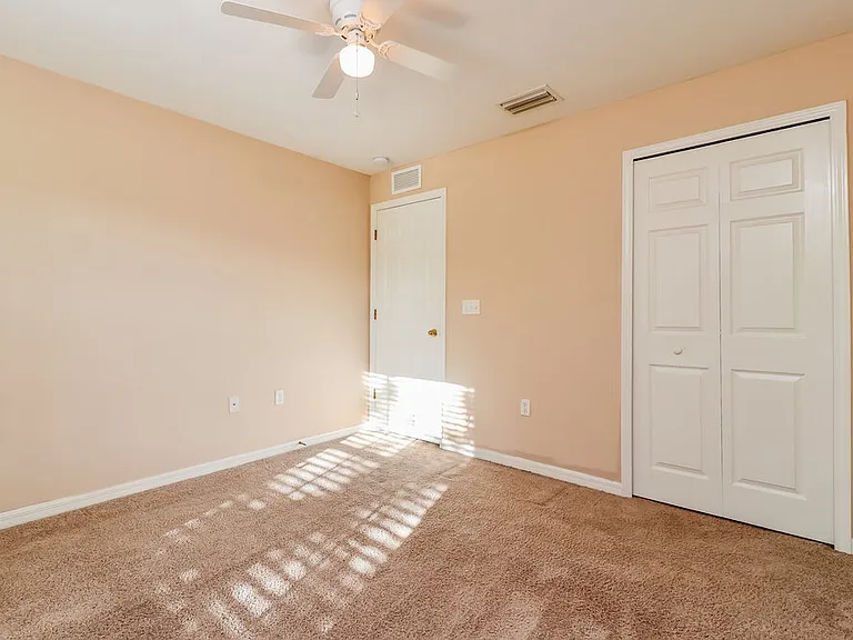 3920 Constantine Loop — Photo 10