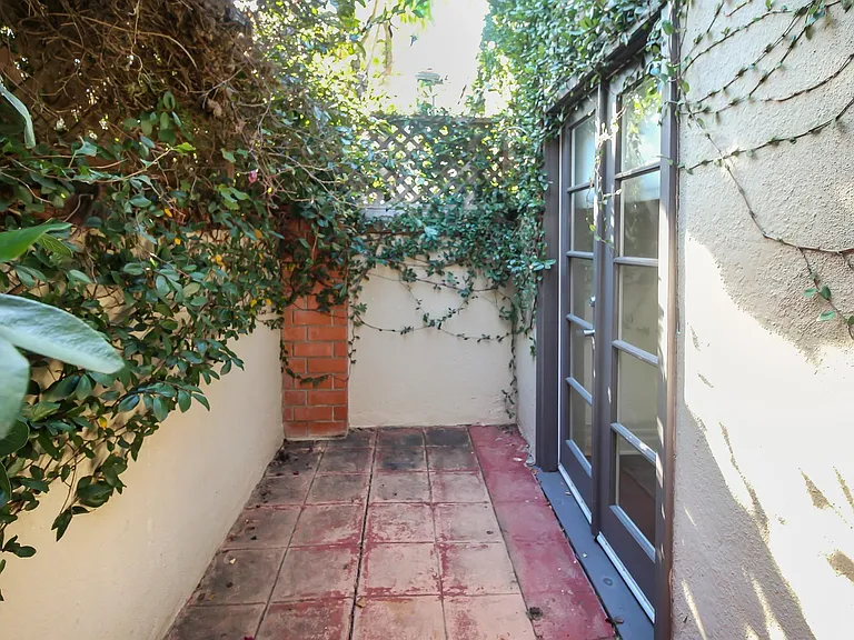 850 N La Jolla Ave — Photo 16