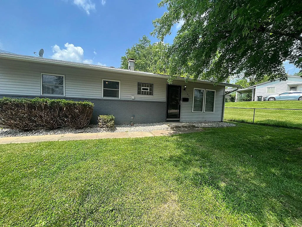 9585 Amarillo Ct photo 1