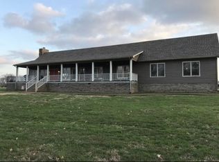 1135 Smith Rd, Martin, TN 38237
