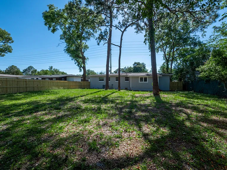 3351 Cesery Blvd — Photo 38
