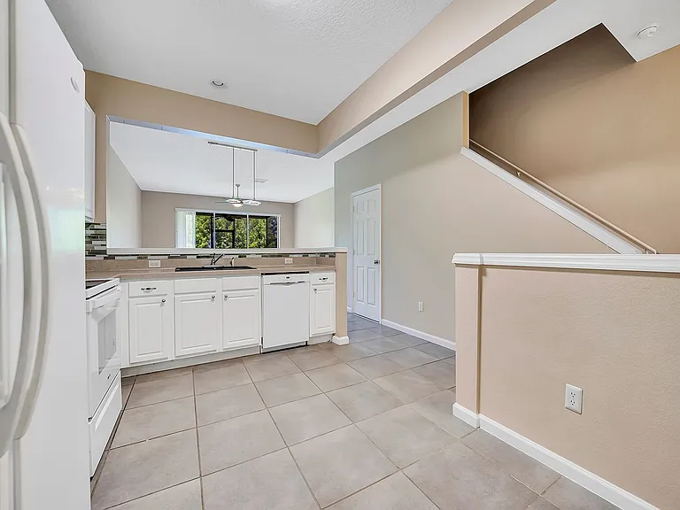 2508 Galliano Cir — Photo 6