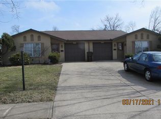 5230 Greencroft Dr, Dayton, OH 45426