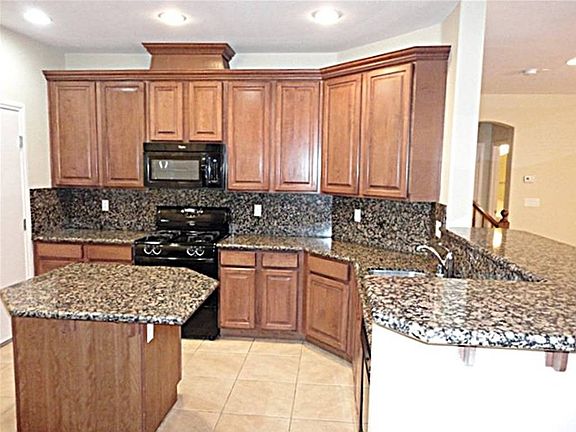 5th image of 7238 Childers Ave