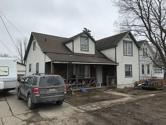 3rd image of 3633 S Euclid Ave