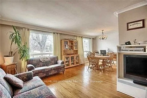 3 bed, $2,200 — Photo 2