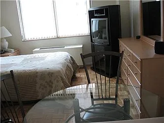 Rented by RELO REDAC INC.