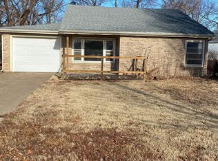 205 E Claflin Ave, Salina, KS 67401