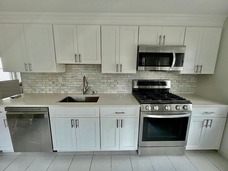 1st image of 15 Main St Floor 2