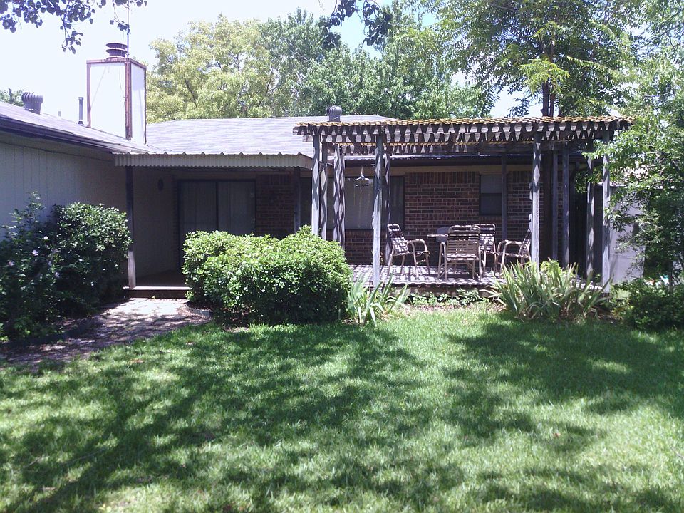 Back yard retreat