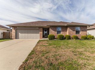 1127 N Nolting Ave, Springfield, MO 65803