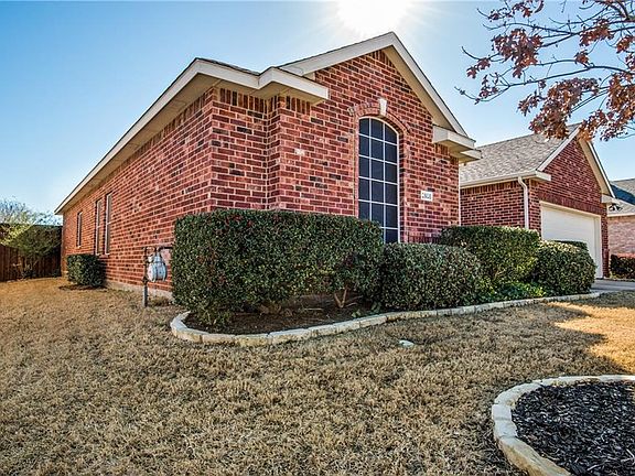 2nd image of 2605 Timberwood Dr
