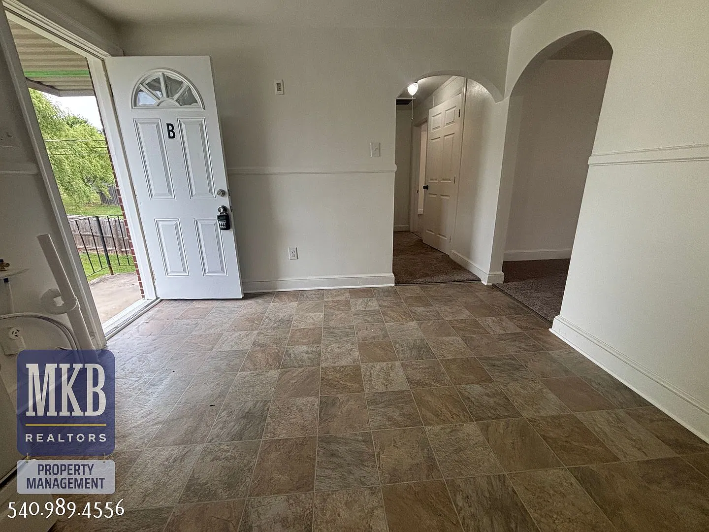 Garden City Property — Photo 4