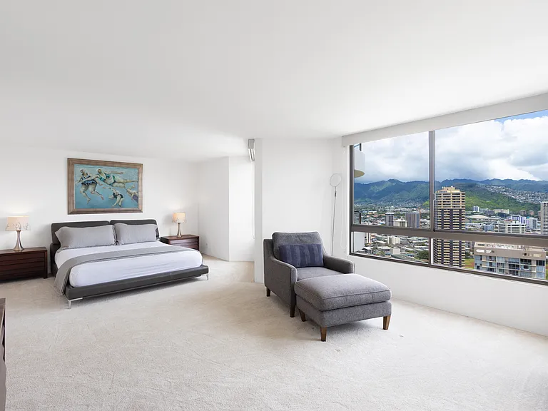 HUGE master bedroom