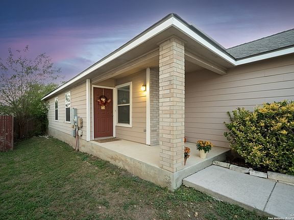 4th image of 3522 Alamo Greens
