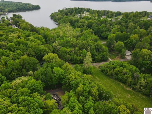 40 Oriole Dr, Eddyville, KY 42038