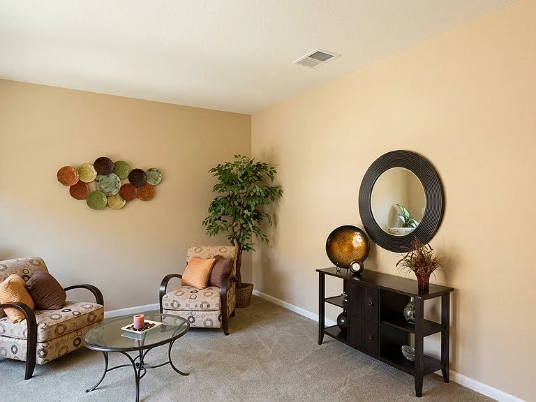 5170 Garlenda Dr — Photo 16