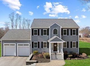 9 Hidden Woods Pl, Swansea, MA 02777