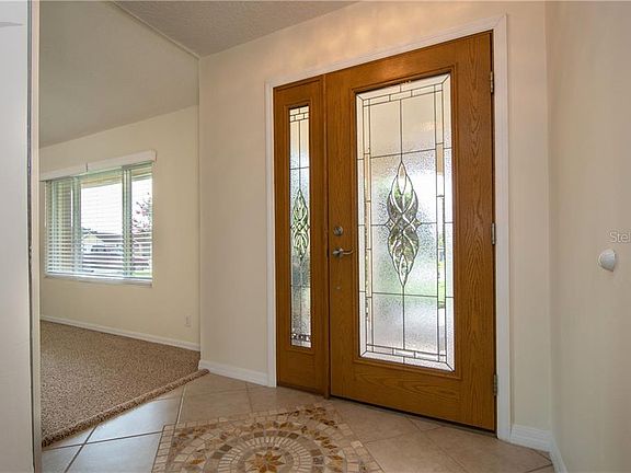 5th image of 2409 Woodway Dr