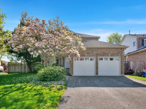 6 McAuliffe St, Clarington, ON L1B 1K4