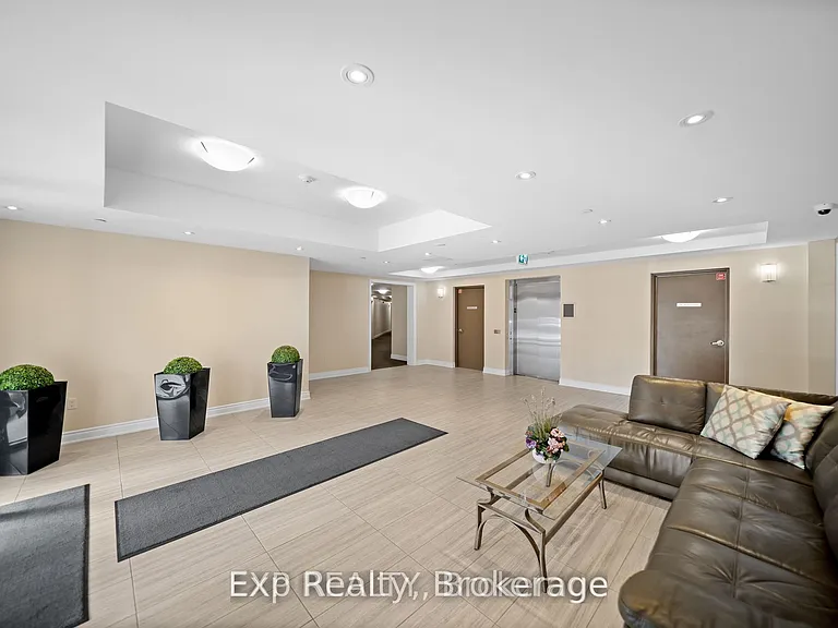84 Aspen Springs Dr #315 — Photo 10