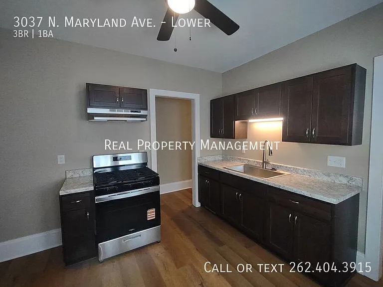 3037 N Maryland Ave — Photo 8