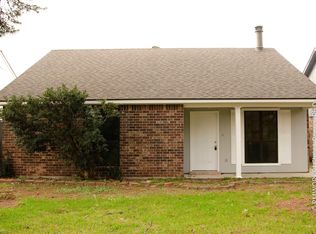 664 S Flannery Rd, Baton Rouge, LA 70815