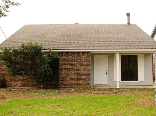 664 S Flannery Rd, Baton Rouge, LA 70815