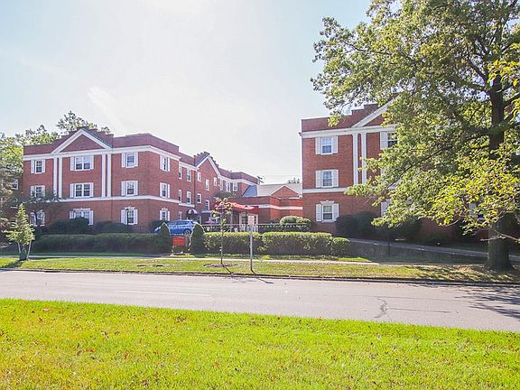 2nd image of 19436 Van Aken Blvd APT 208