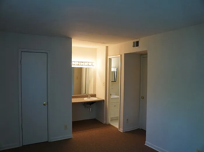 Fletcher's Field Apartments — Photo 22