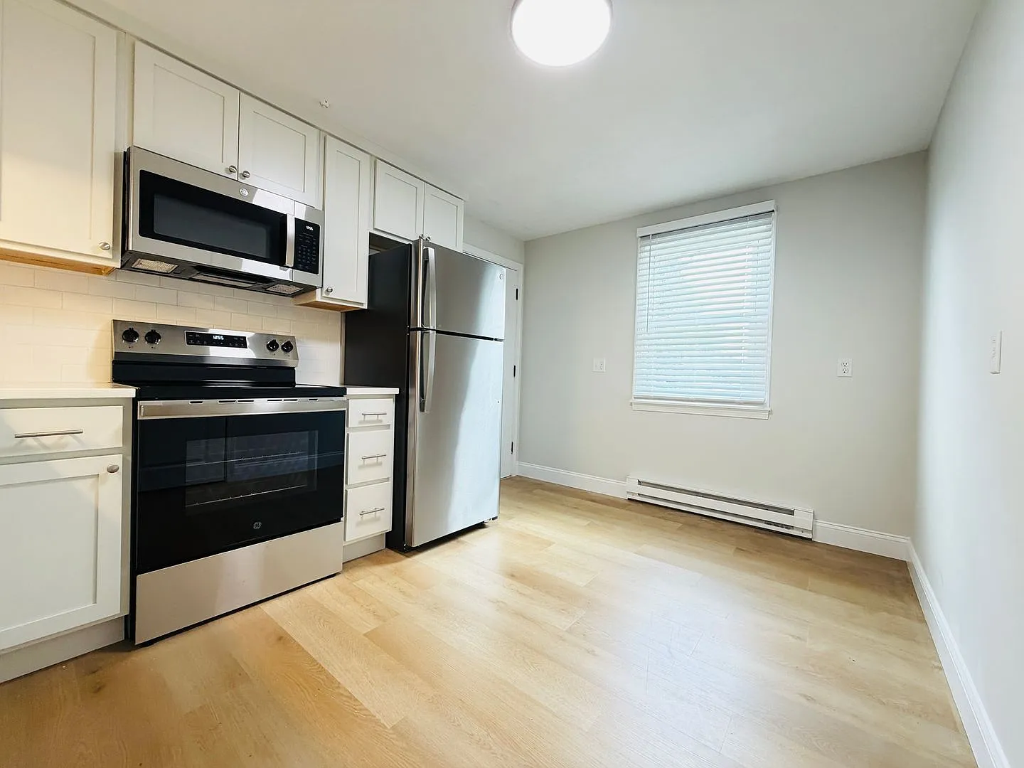 Imperial Apartments — Photo 4