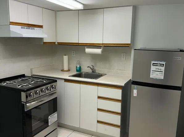 80 Ray St, Markham, ON L3R 4R5