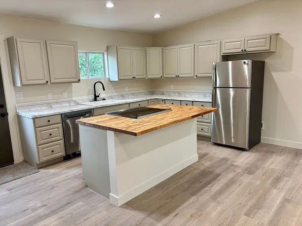 946 W Saguaro St, Safford, AZ 85546