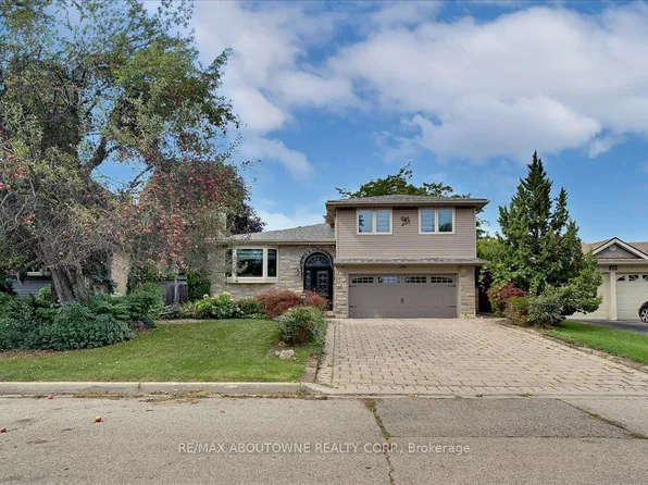 24 Golf View Dr, Brampton, ON L6W 1A5