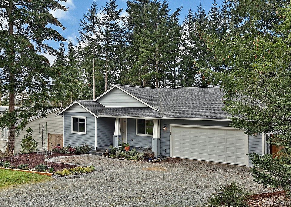 1st image of 98 NE Faris St