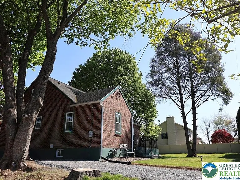 1601 Lieb Rd — Photo 40