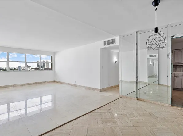 111 Golden Isles Dr APT G7, Hallandale, FL 33009