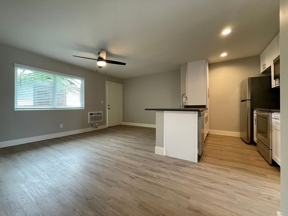 3041 C St APT 3, San Diego, CA 92102 | Zillow