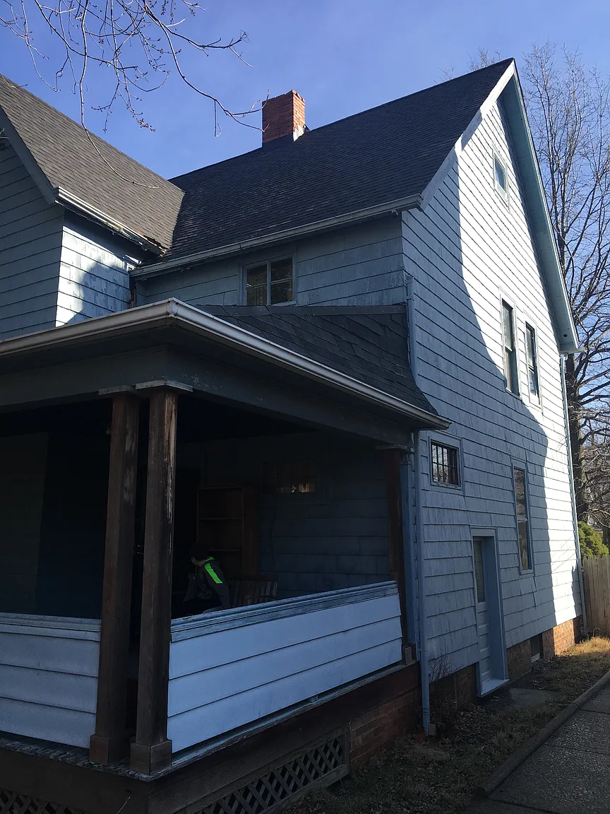 919 Caledonia Ave photo 1