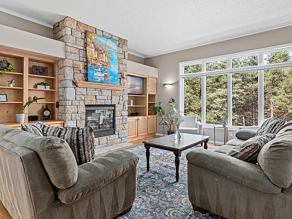 2nd image of 23 Ashbury Ct