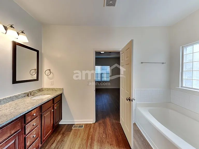 997 Bridgemill Ave — Photo 10