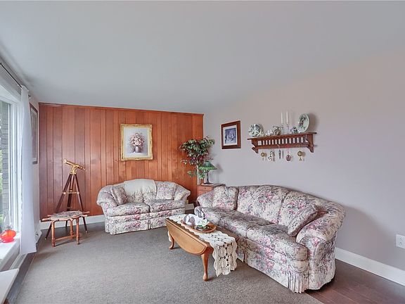 5th image of 112 Lintel Dr