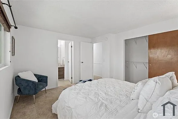 4521 S 263rd St — Photo 11